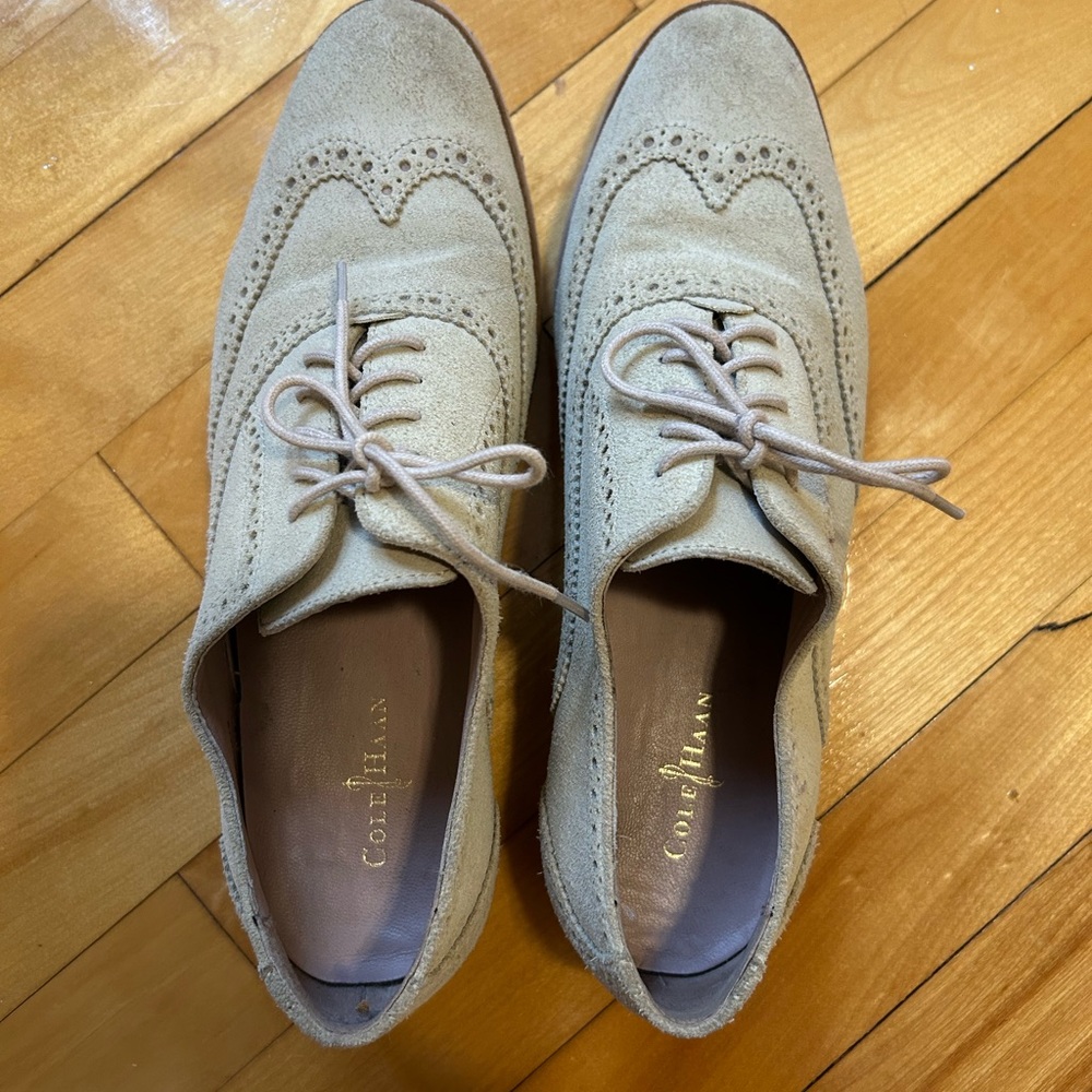 Cole Haan Women’s Tan Suede Oxford Shoes 9.5